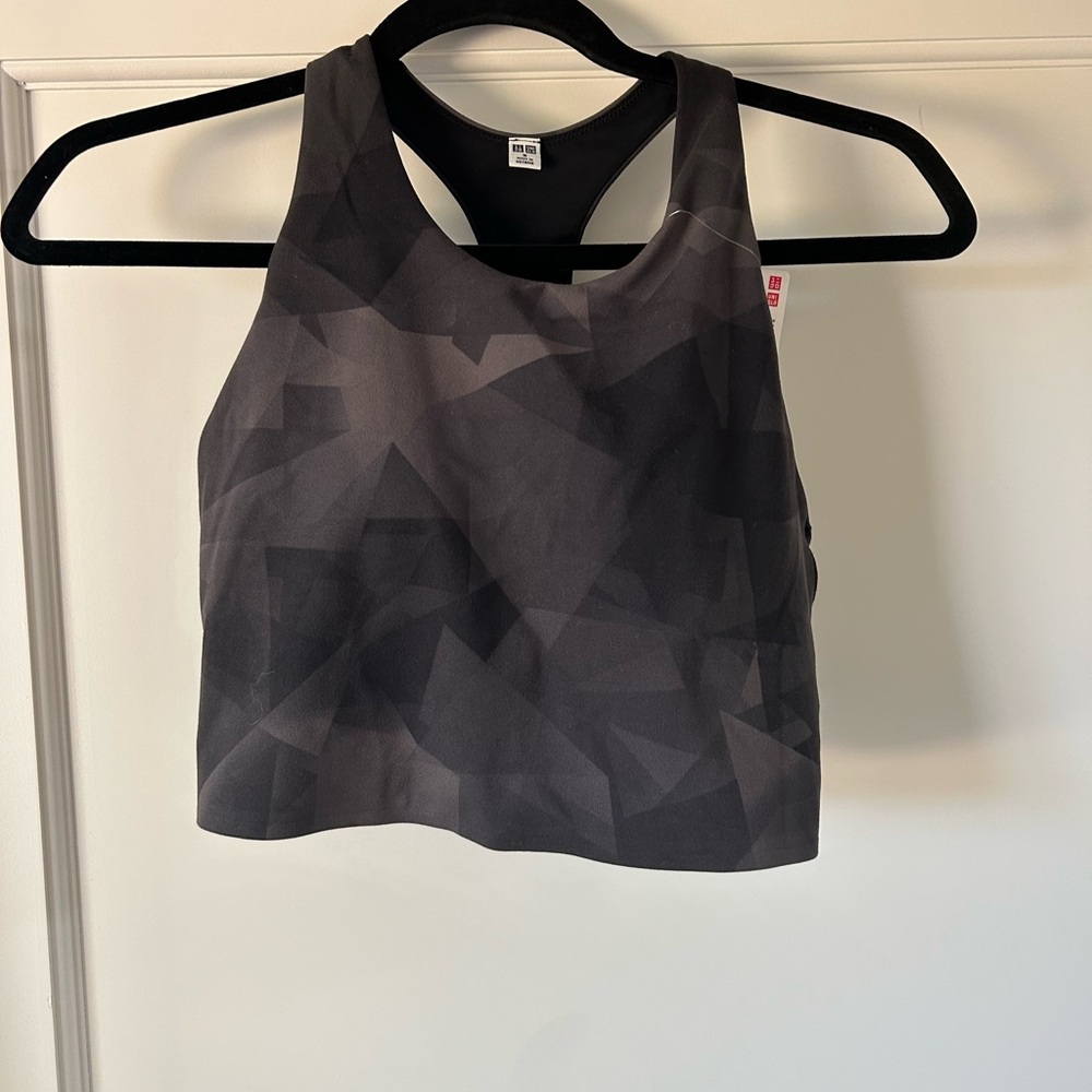 NWT Uniqlo Black Cropped Racerback Tank Top with Built-In Bra